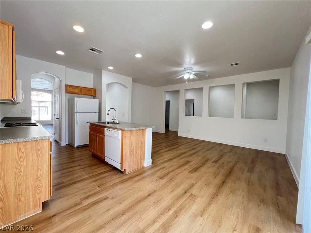 5121 First Sun St - Photo 7 of 24