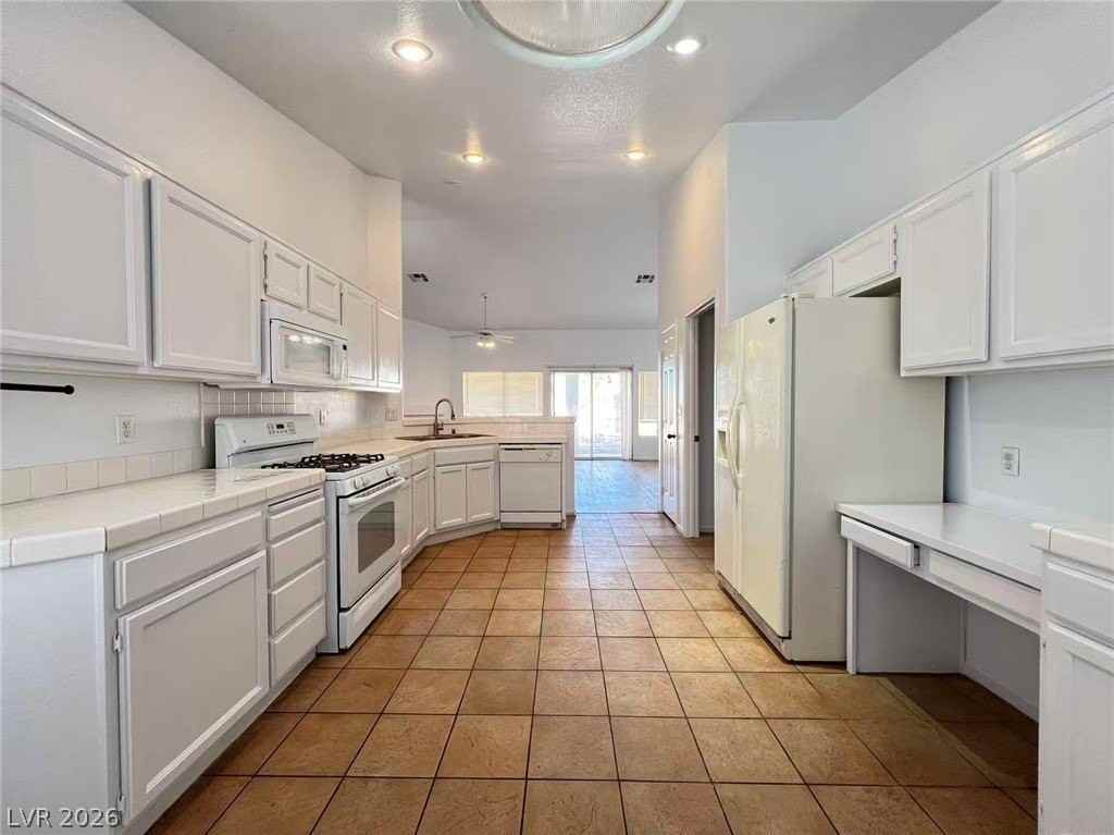 4226 Inglewood Point St - Photo 6 of 23