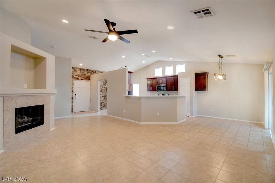 3719 Maple Creek Ave - Photo 4 of 17