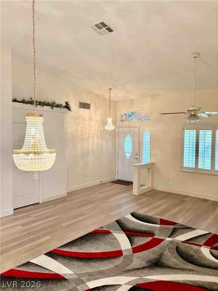 9040 Dove River Rd - Photo 3 of 22