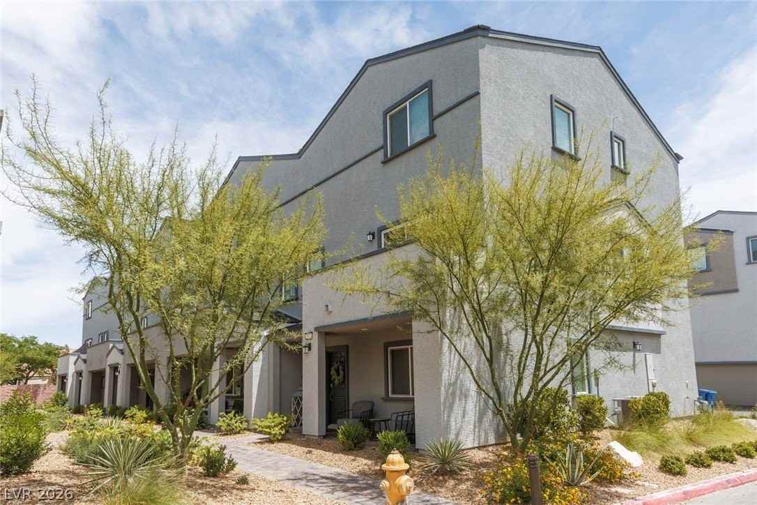 3629 Pinot Ct - Photo 3 of 40