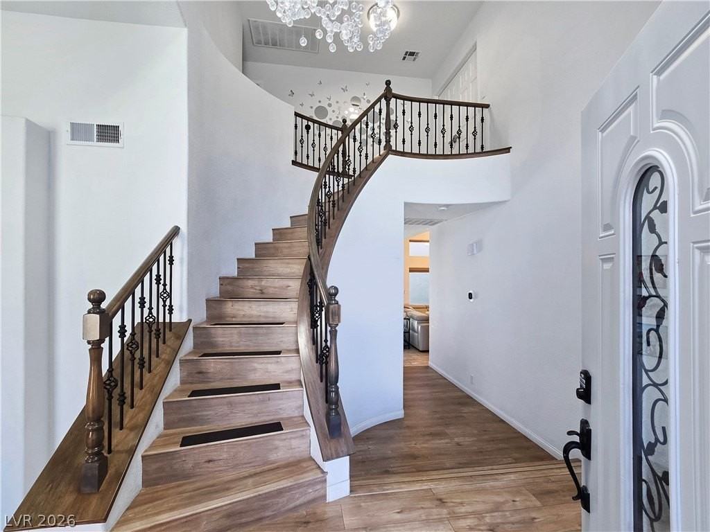 1557 Point Kirby Ave - Photo 5 of 42