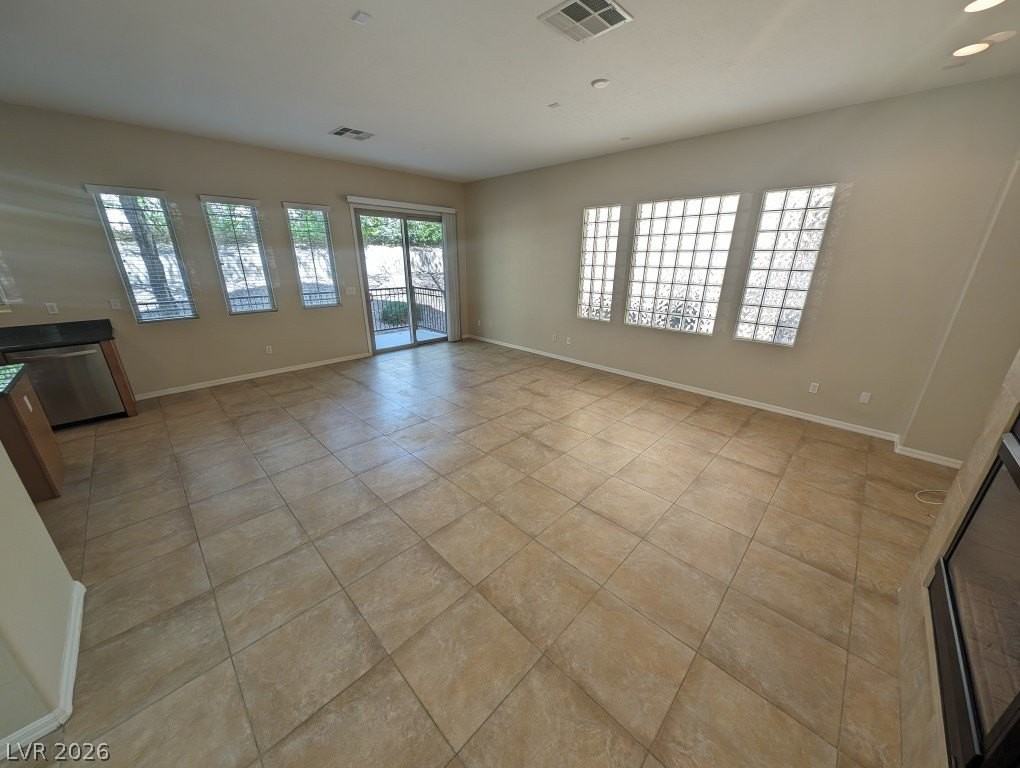 363 Hollins Hall St - Photo 7 of 35