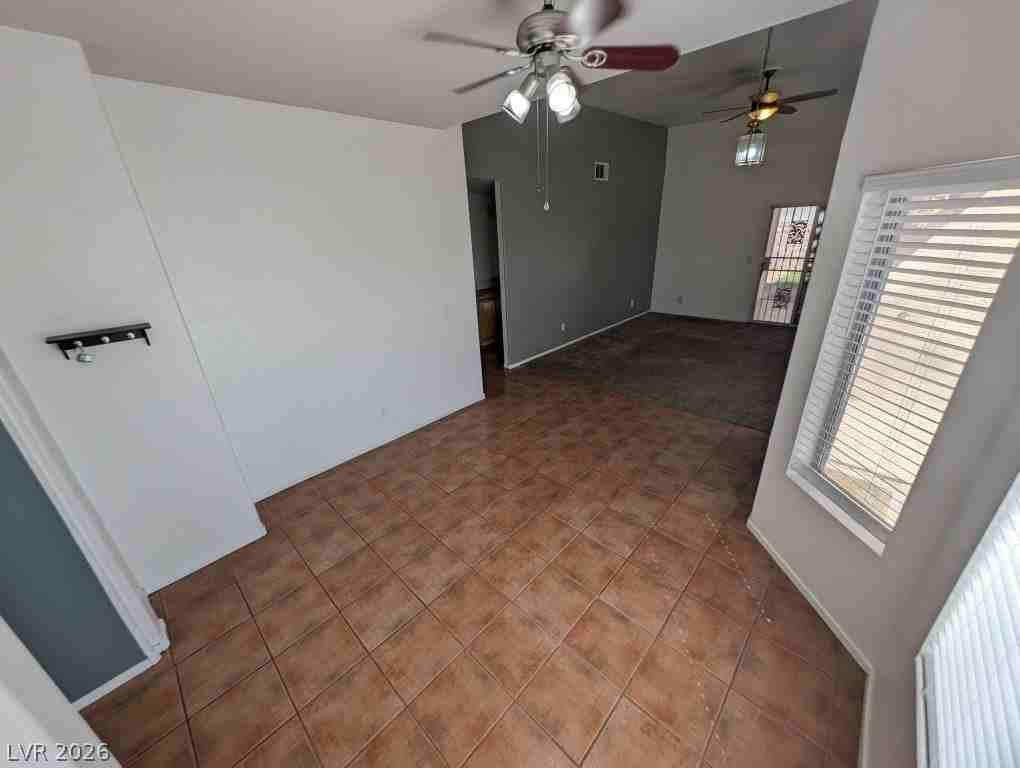 8000 Revolver Ave - Photo 7 of 27