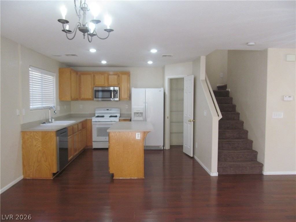 7232 Eagles Pride St - Photo 5 of 21
