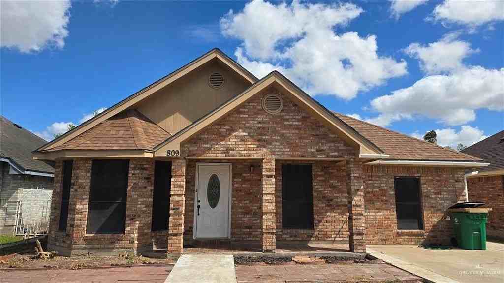 809 E Azalea Ave