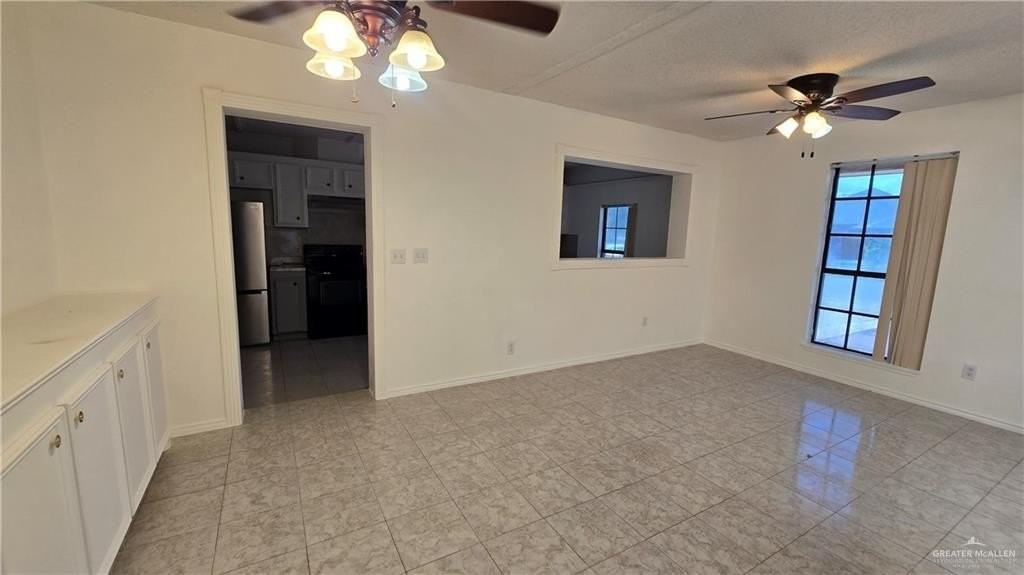 809 E Azalea Ave - Photo 3 of 17