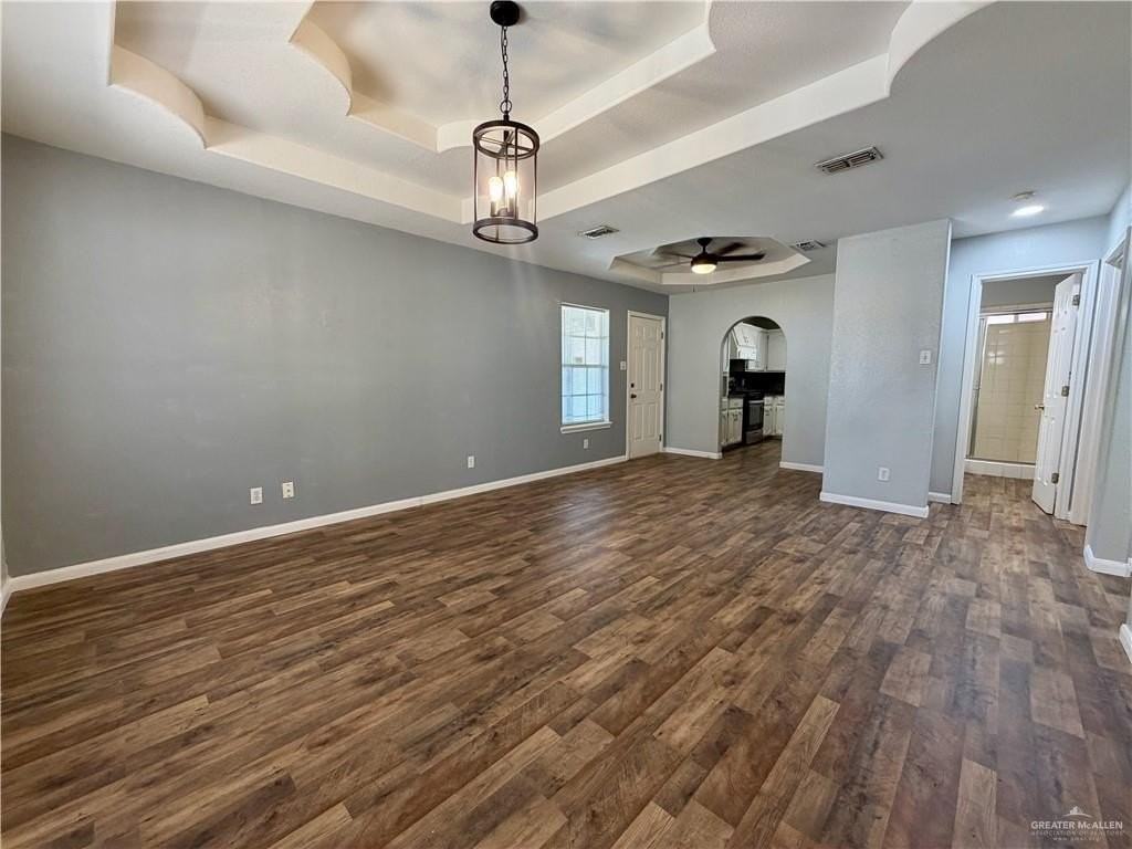 1713 Laurel Ave - Photo 4 of 19