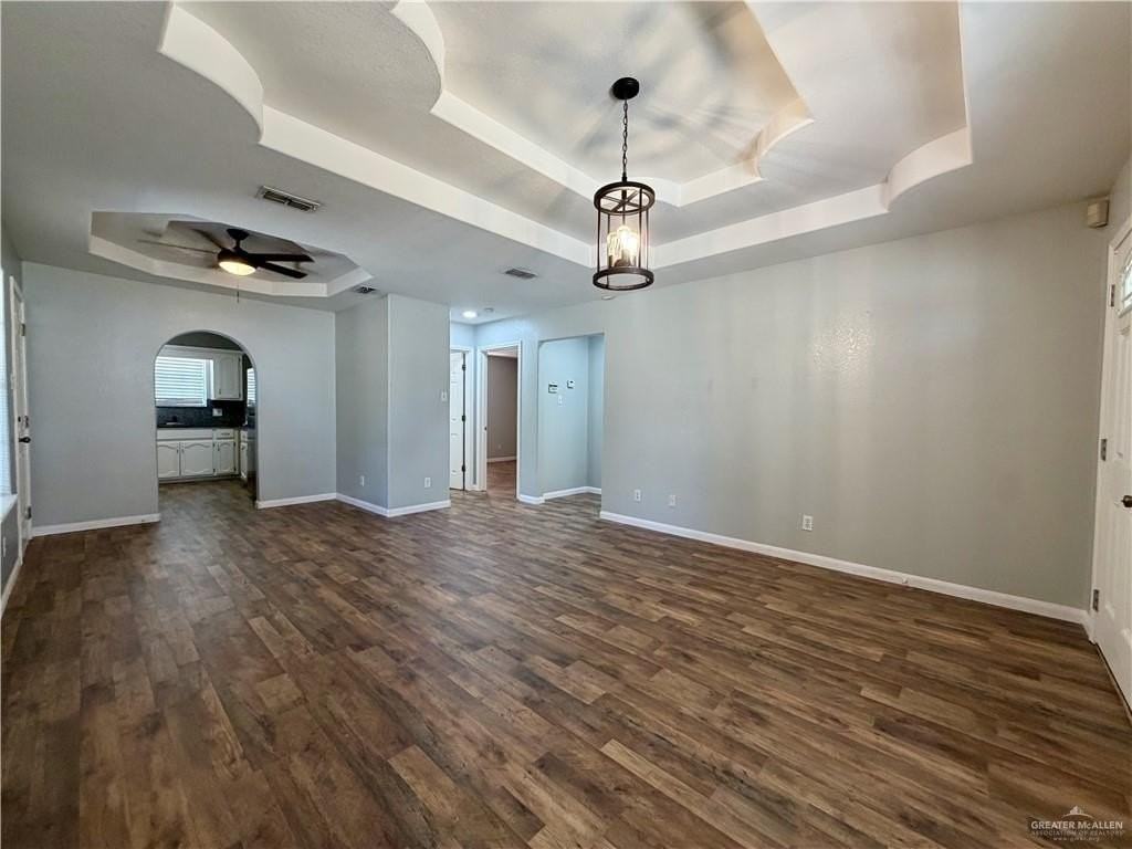 1713 Laurel Ave - Photo 5 of 19