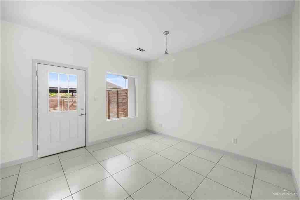 2600 Mimosa St #C - Photo 7 of 19