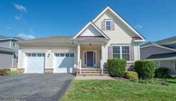 featured image of 9 Comstock Ln