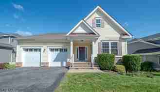 9 Comstock Ln - Photo 1 of 1