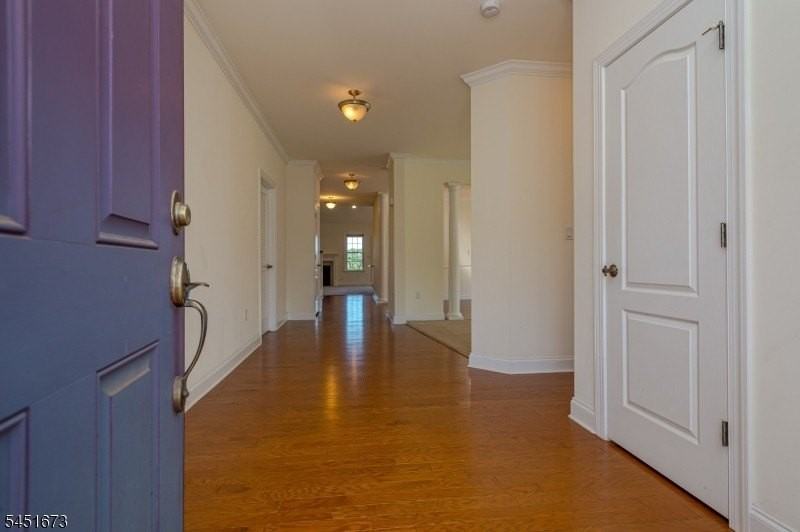 9 Comstock Ln - Photo 2 of 30