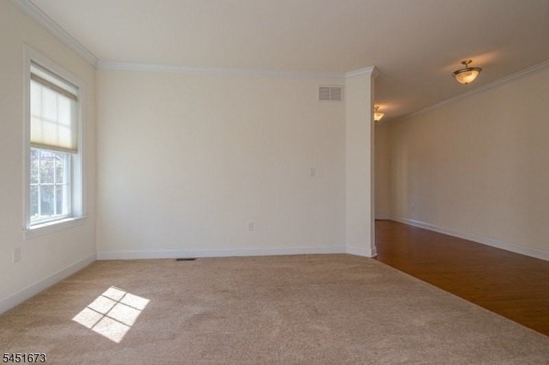 9 Comstock Ln - Photo 6 of 30