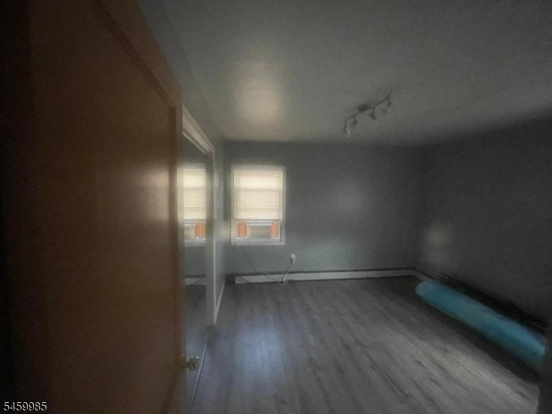 11 Welland Ave - Photo 7 of 16