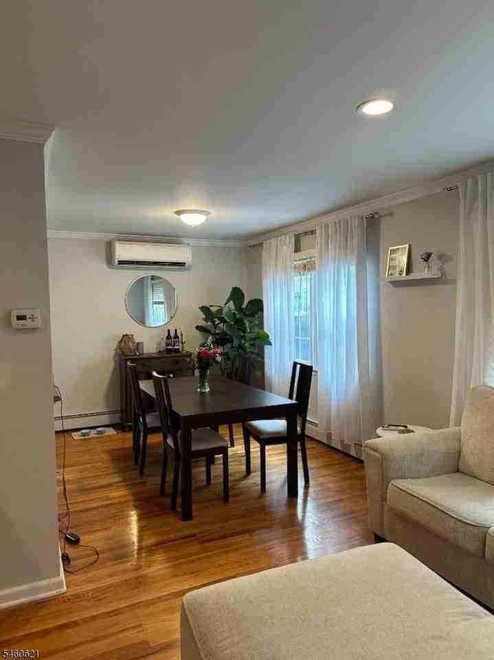 112 Preston Ave - Photo 5 of 12