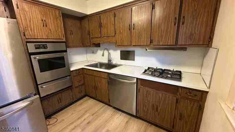 43 Oakwood Ave - Photo 2 of 10