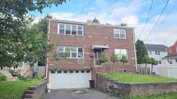 featured image of 76 Baldwin Pl #1