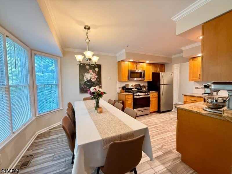 629 Fairfax Dr #629 - Photo 5 of 15