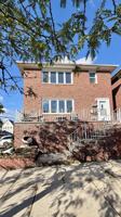 featured image of 155 W 30th St