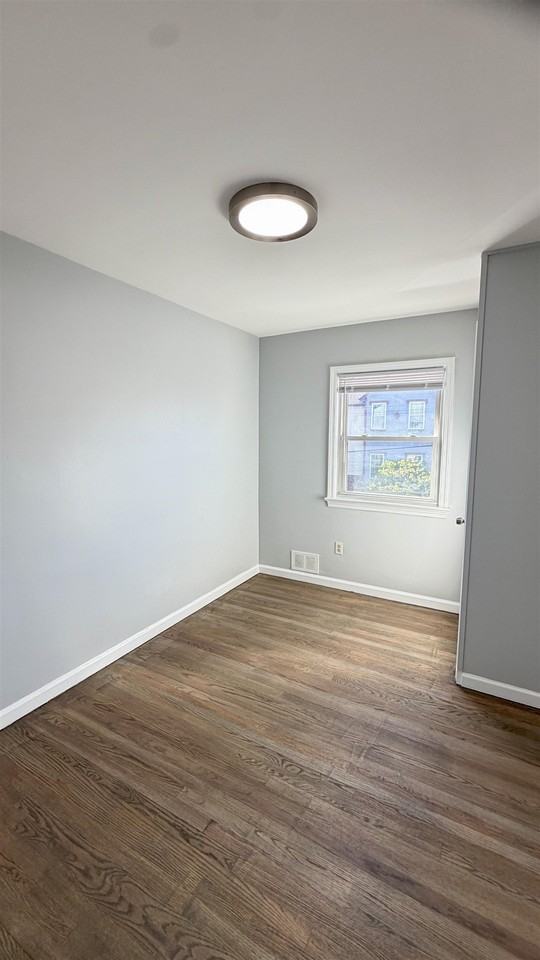 155 W 30th St - Photo 3 of 15