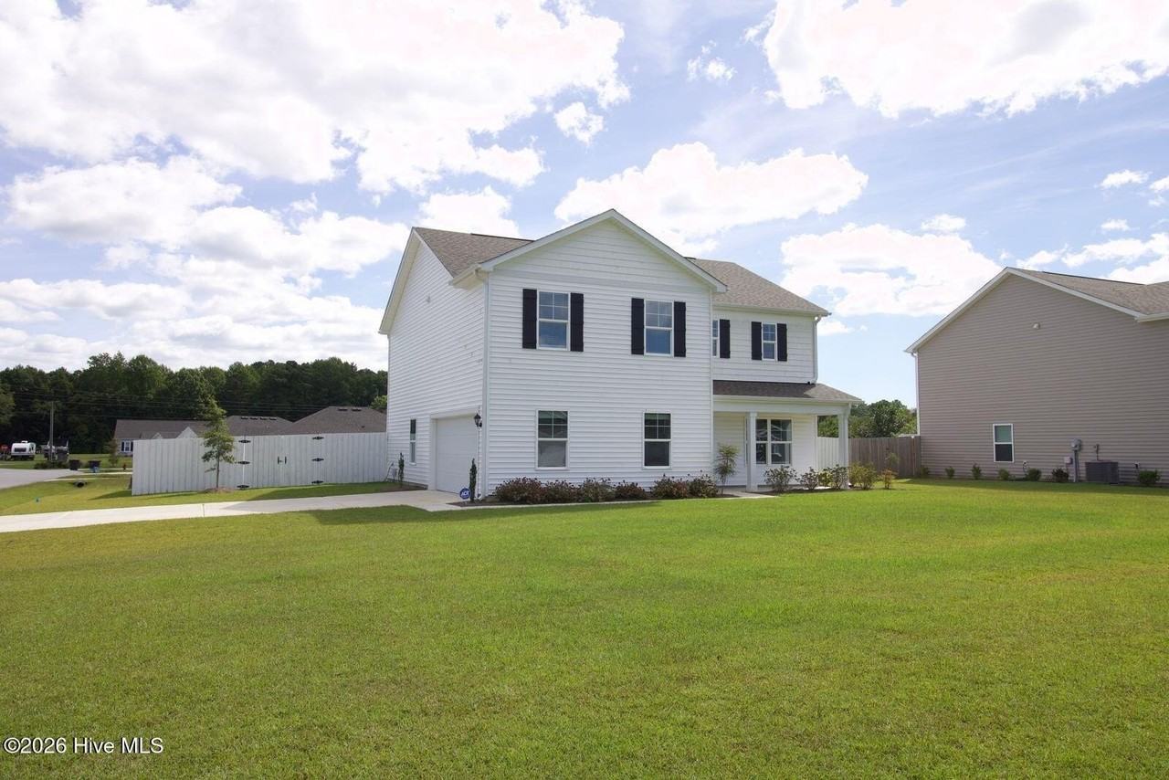 119 Stella Bluffs Dr Lot 37 - Photo 2 of 16