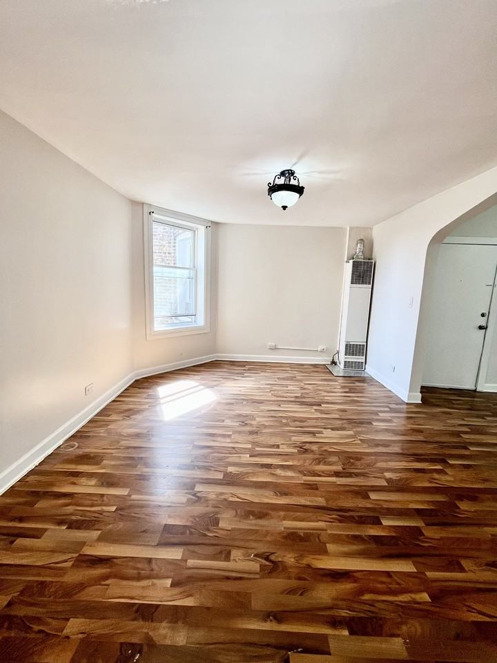2443 S Keeler Ave #3N - Photo 4 of 14