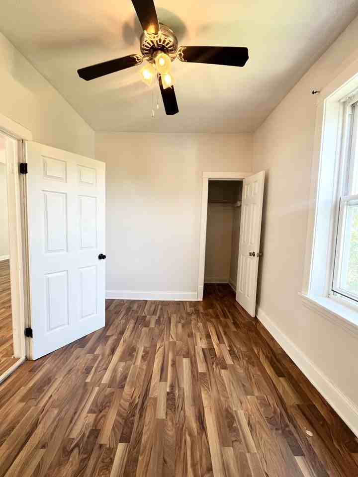 2443 S Keeler Ave #3N - Photo 6 of 14