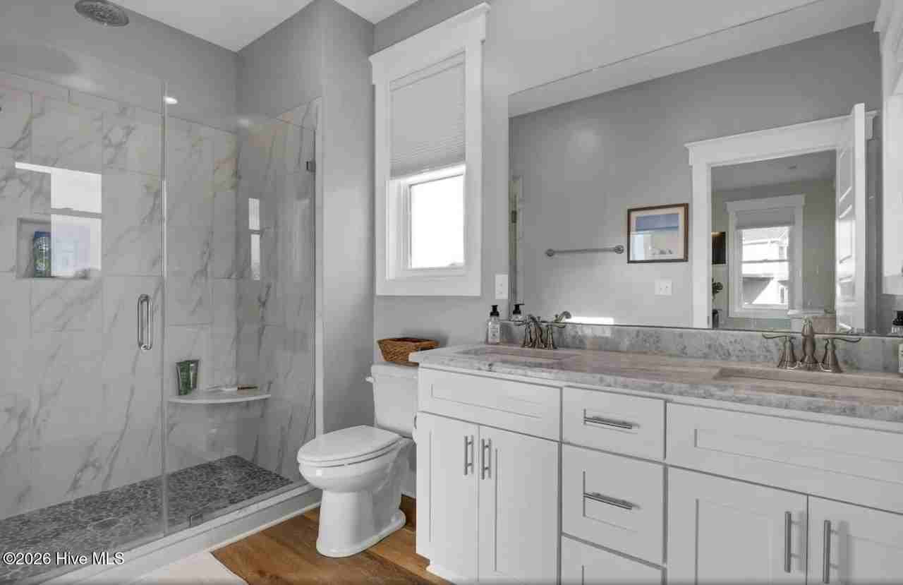 3547 Island Dr - Photo 6 of 30