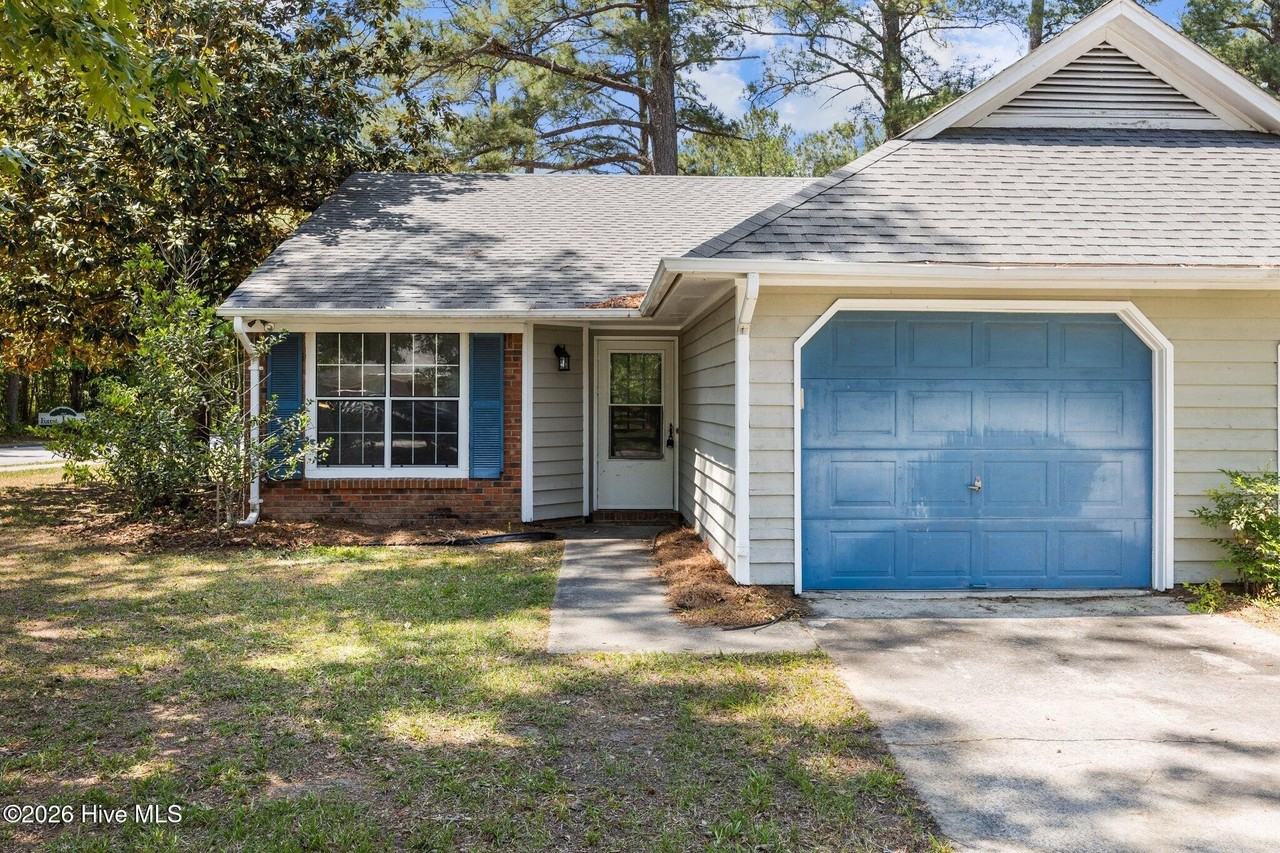 1501 Fairfax Ln - Photo 2 of 22
