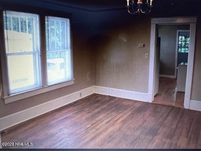 207 S Library St - Photo 6 of 10