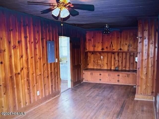 207 S Library St - Photo 7 of 10