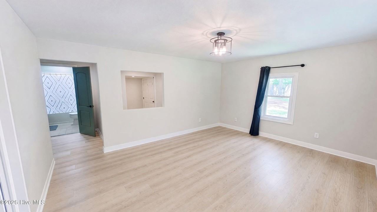 1682 Blue Creek Rd - Photo 2 of 19