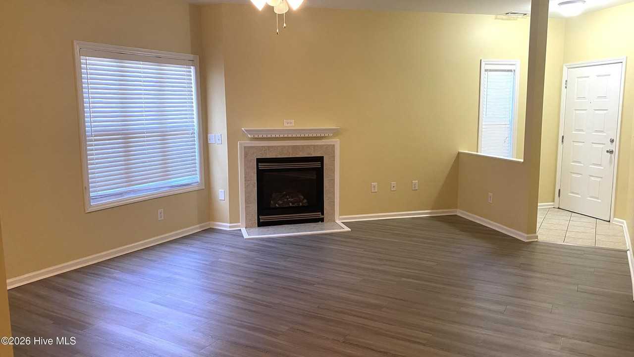 1129 Turtle Creek Rd #D - Photo 4 of 13