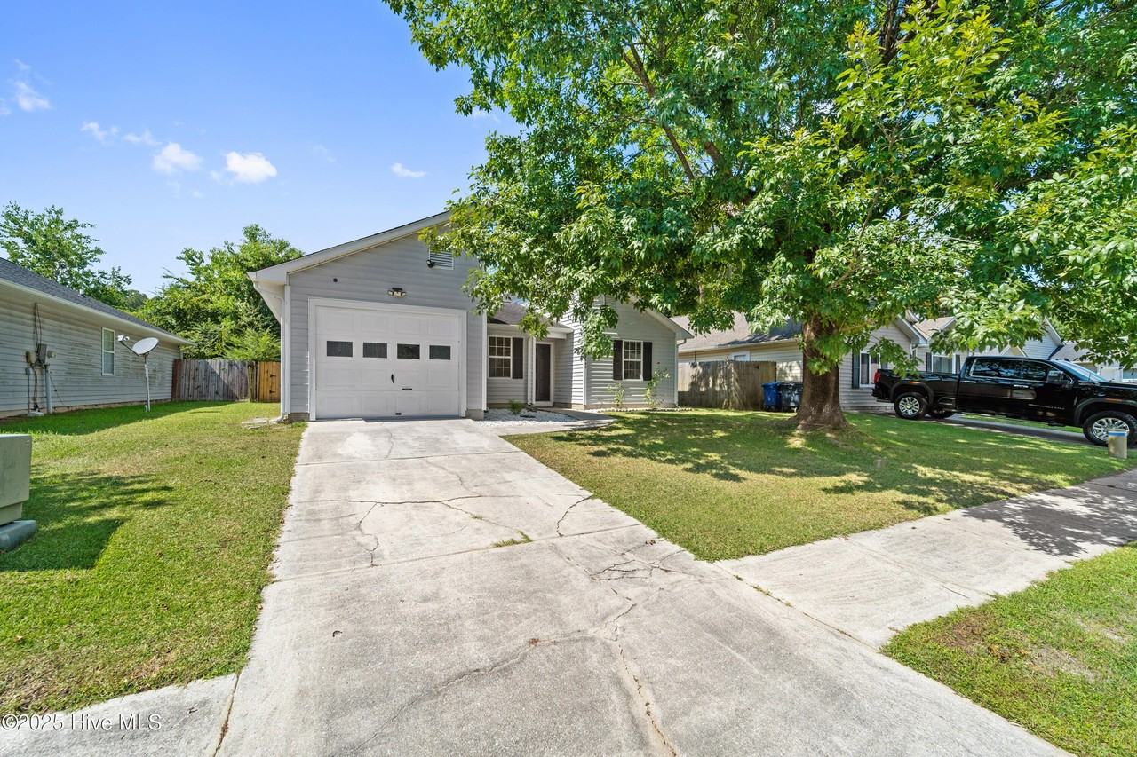 3043 Foxhorn Rd - Photo 2 of 20