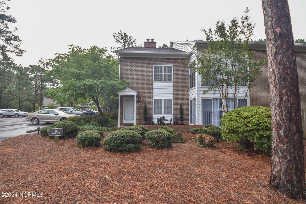 10 Pinehurst Manor Dr #A - Photo 2 of 27