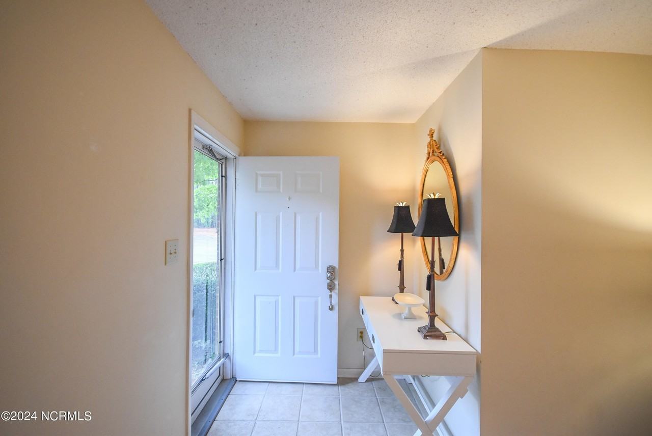 10 Pinehurst Manor Dr #A - Photo 5 of 27