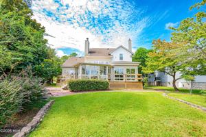 featured image of 6118 Gondolier Dr
