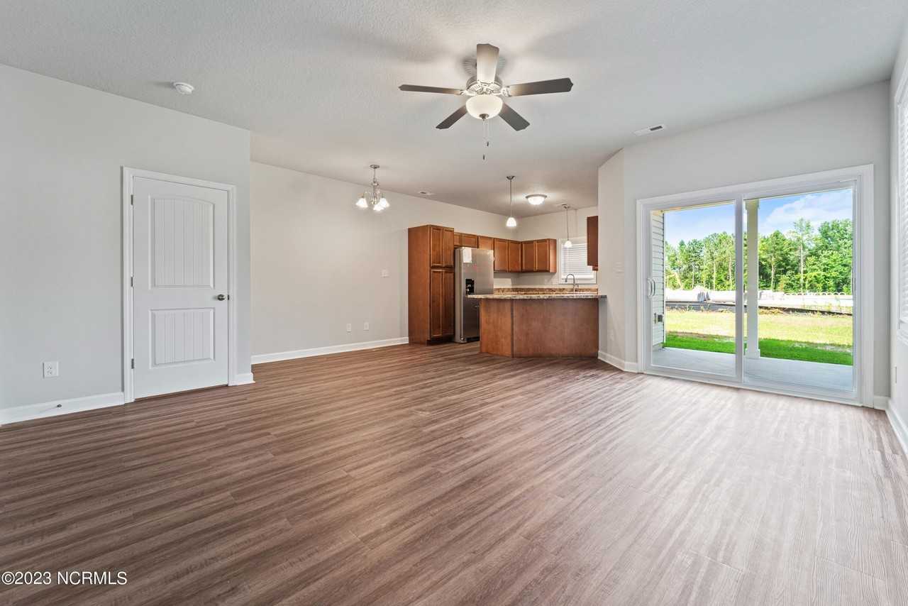 231 Shallowbag Bay Ln - Photo 2 of 26