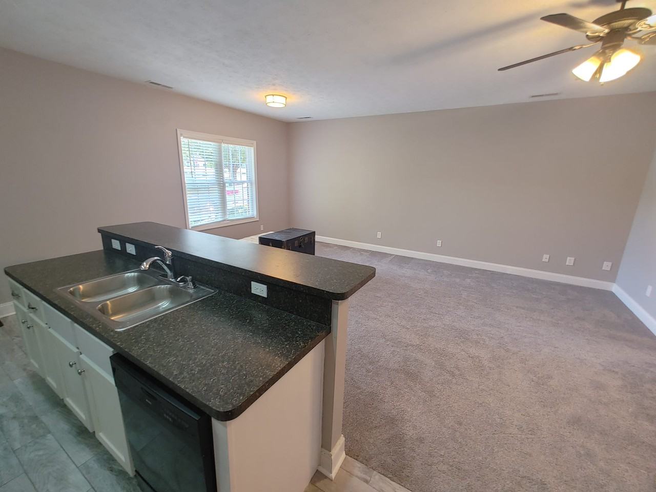 116 Northwynd Cir #B - Photo 3 of 10