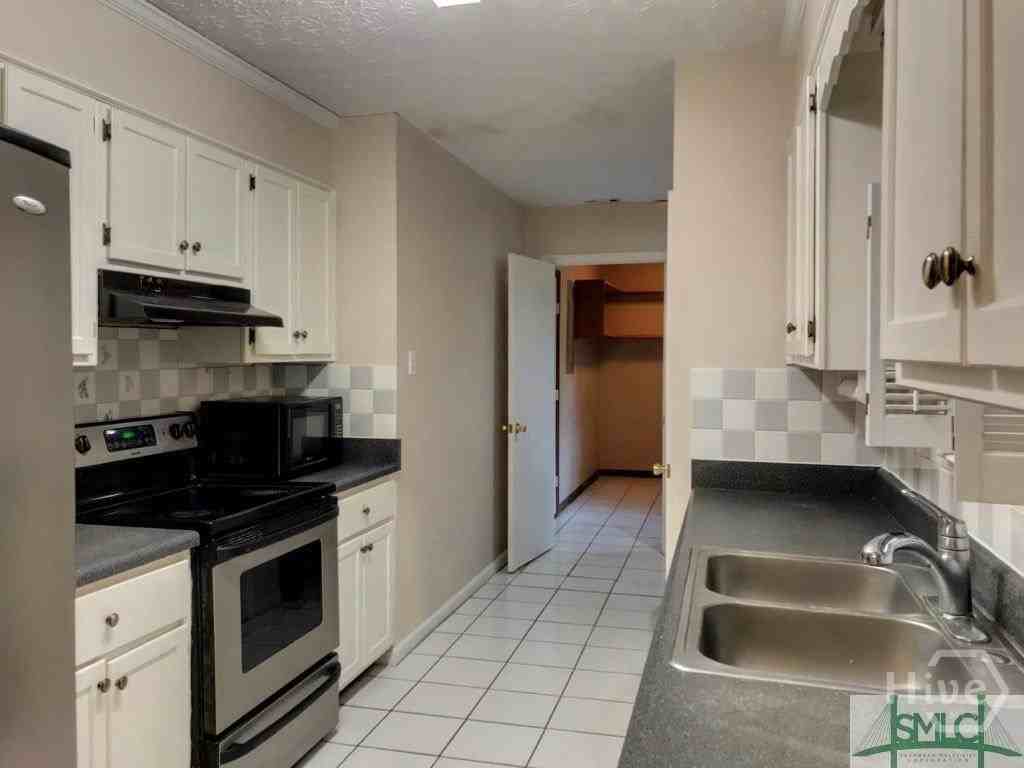 145 Robinson Loop - Photo 7 of 11