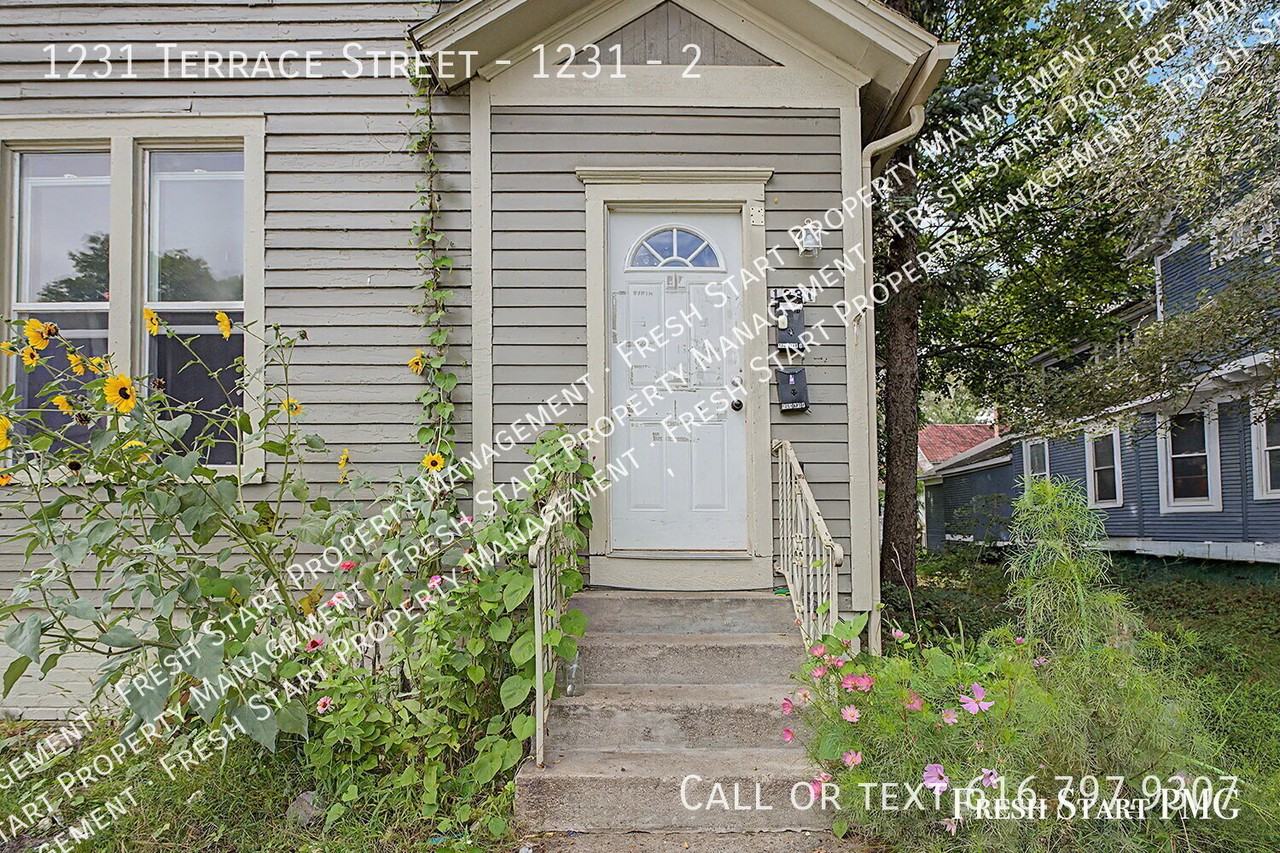 1231 Terrace St #2 - Photo 4 of 19
