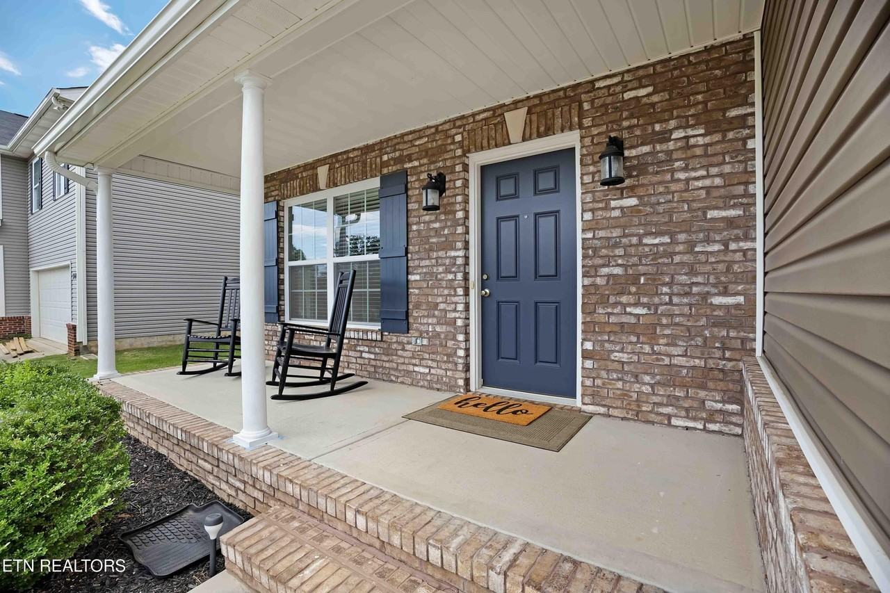 344 Caboose Ln - Photo 3 of 44