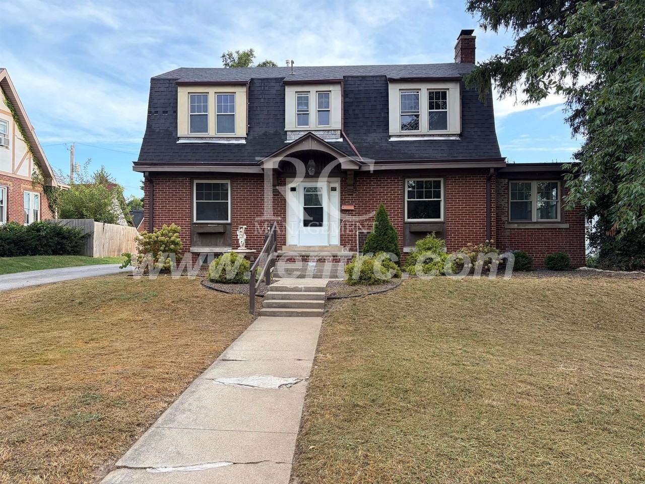 7 W Conron Ave #W - Photo 6 of 23