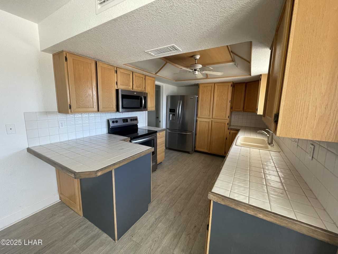 3461 Kiowa Blvd N - Photo 2 of 20