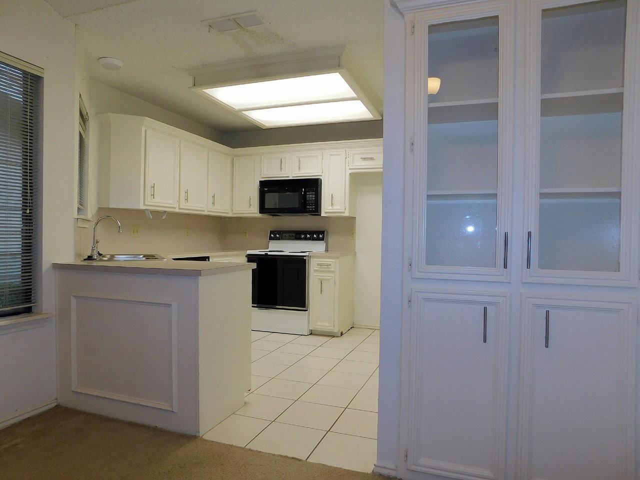 6814 Frankford Ave - Photo 5 of 15