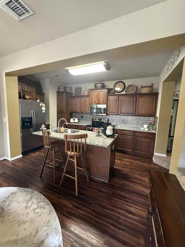 4424 106th St - Photo 4 of 12