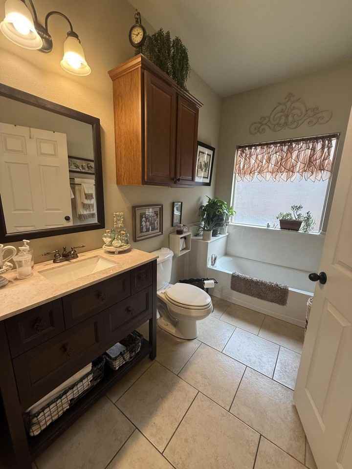 4424 106th St - Photo 7 of 12