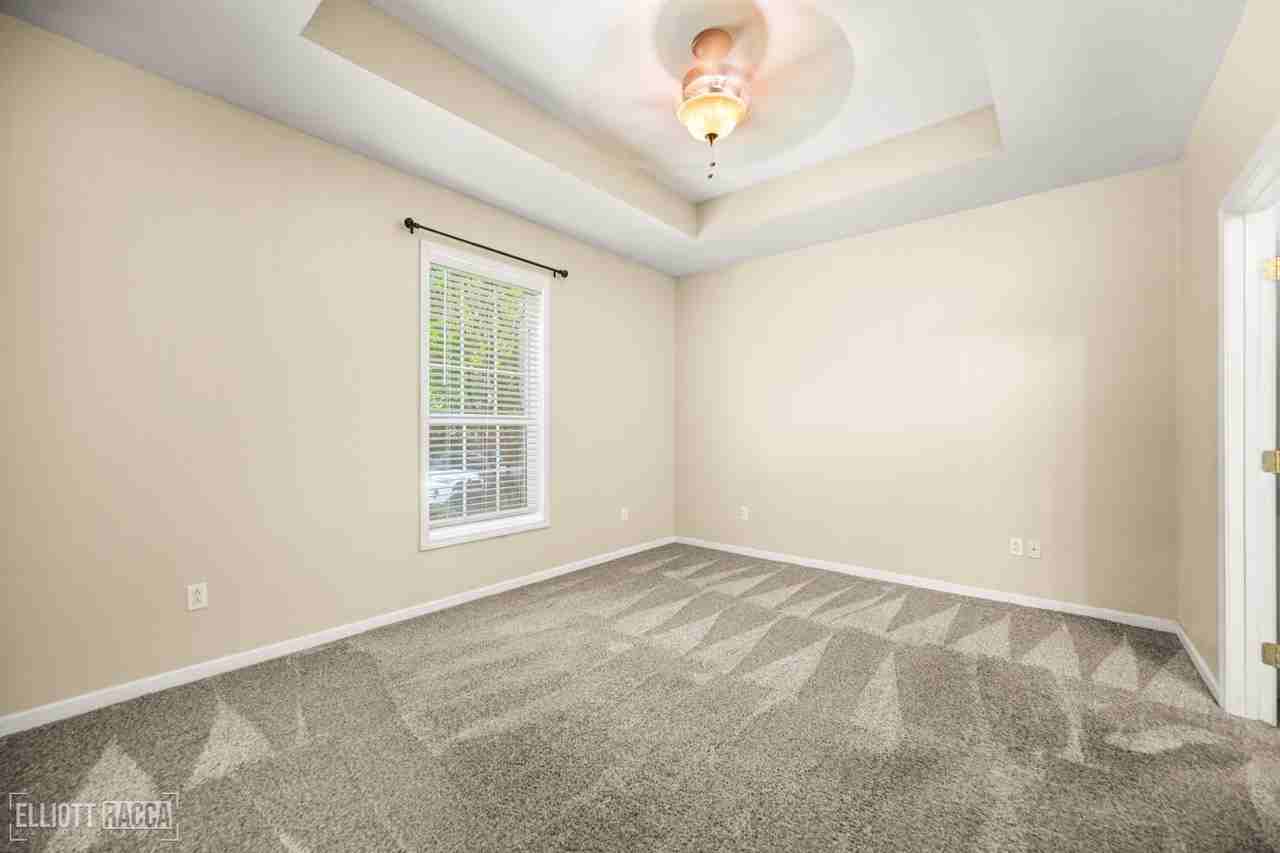 134 Darlene Rd - Photo 3 of 36