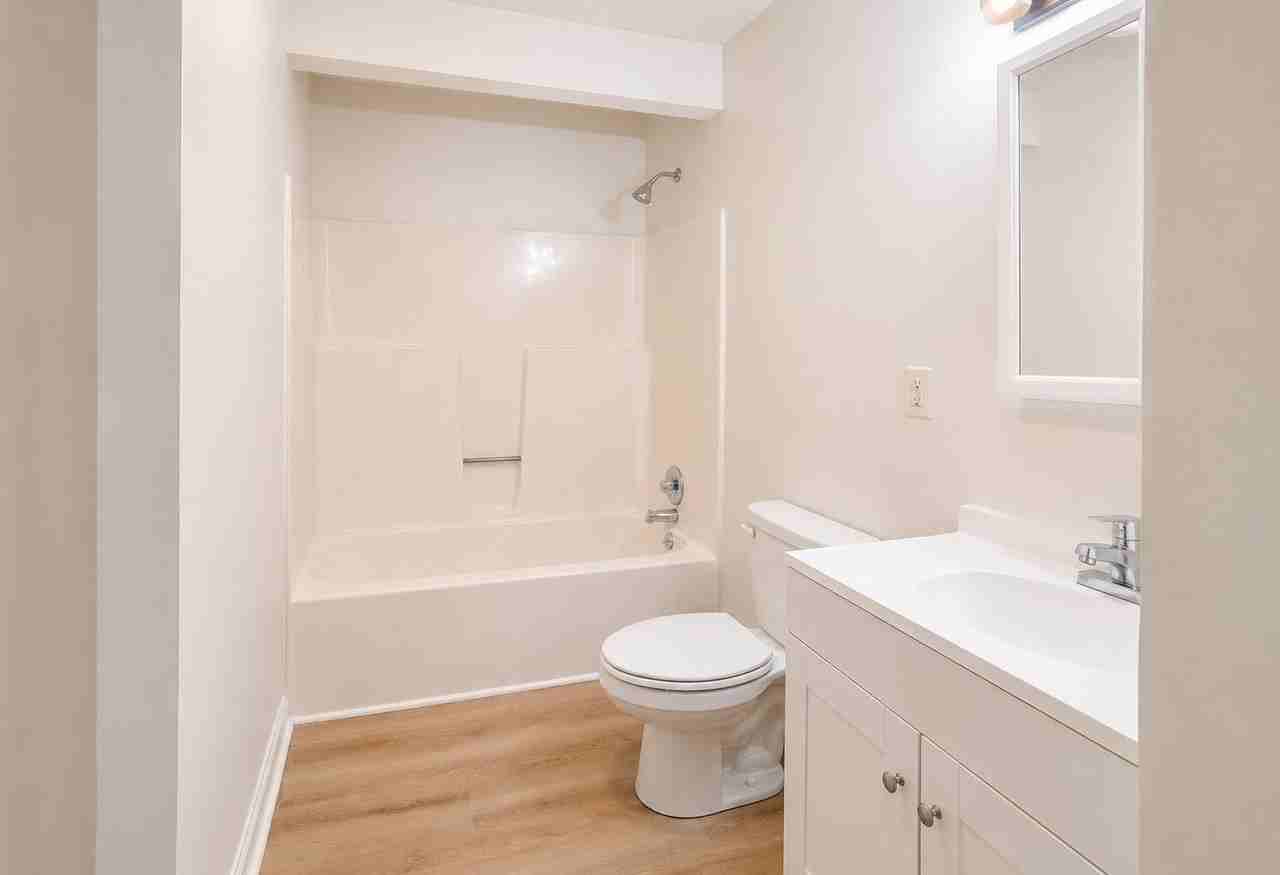 107 Hillside Dr - Photo 7 of 13